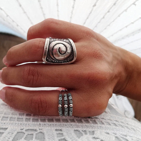 ANILLO KELUT.